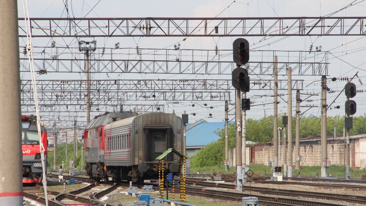     Причину, по которой у автомобилистов, могут возникнуть трудности при проезде, сообщает КП-Уфа со ссылкой на Уфимскую дистанцию пути Куйбышевской ДИ ЦДИ ОАО «РЖД»