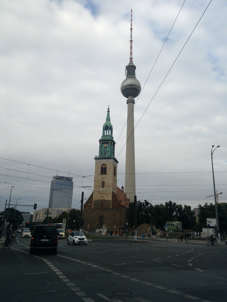 Телебашня в Берлине. личное фото
