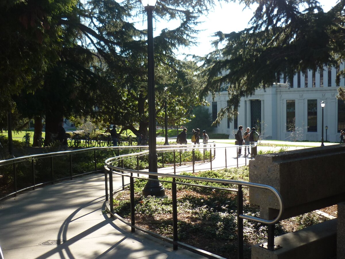 Калифорнийский университет в Беркли