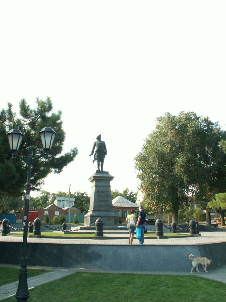 Памятник Петру Первому в Таганроге (Ск. М. Антокольский, 1903 г.). Фото автора 2011 год