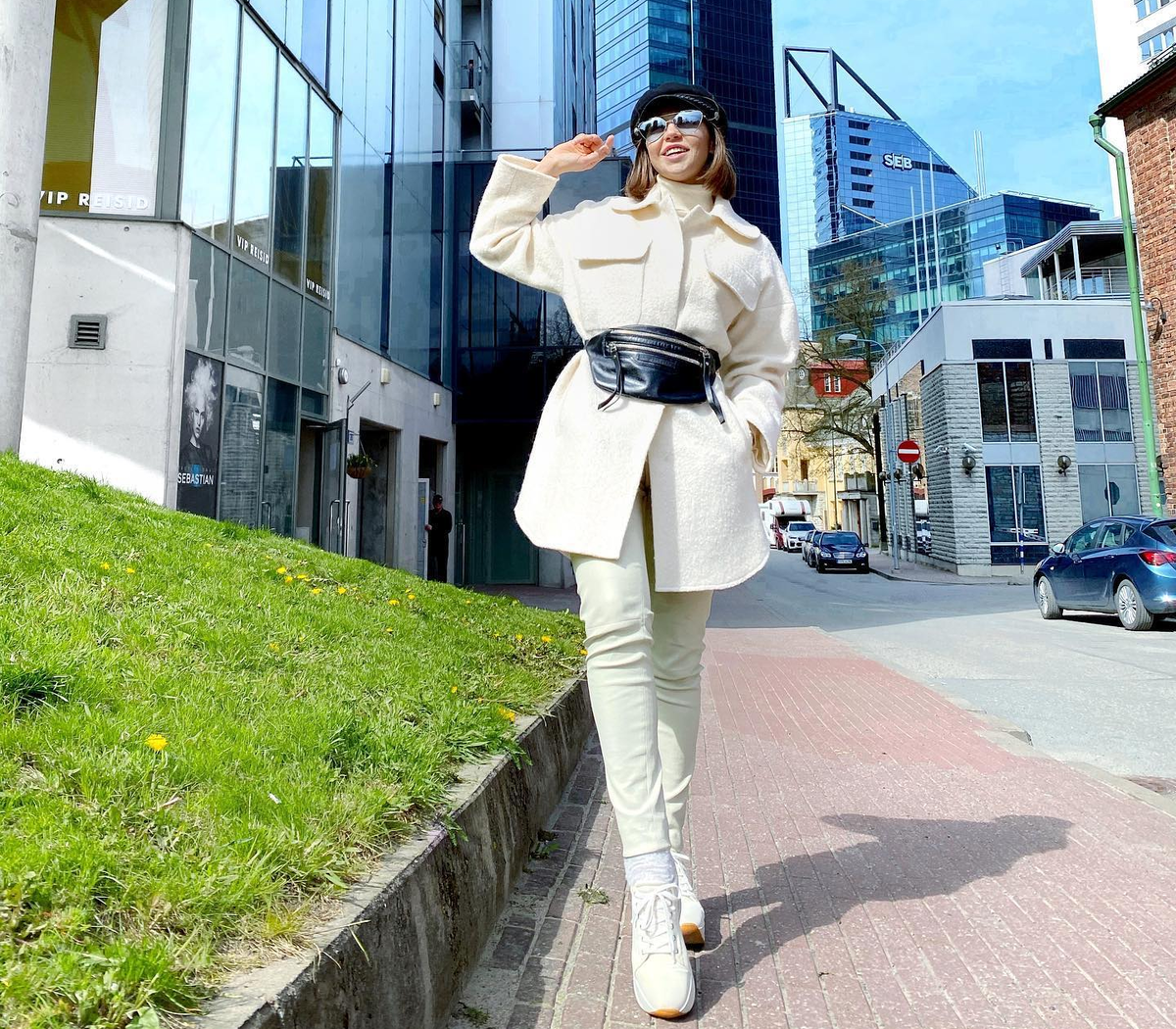  Чтобы помочь моему каналу развиваться, ставь "лайк" и подписывайся.