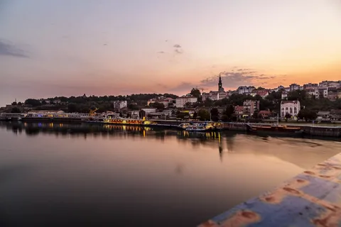 Рассвет в  Белграде на Дунае
