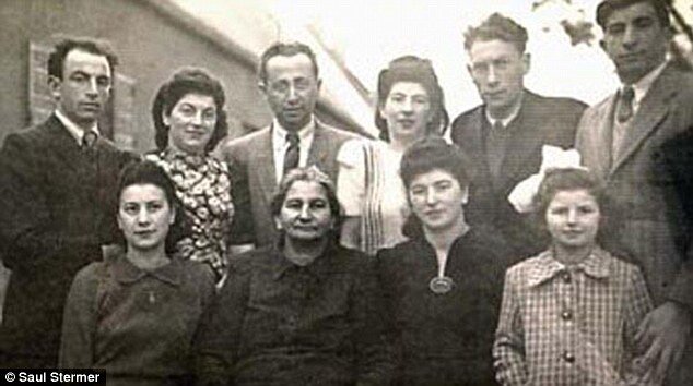 В 1942 году вместе с семьей Штермер под землю опустилось в общей сложности 38 человек. В кромешной темноте они провели почти полтора года. 