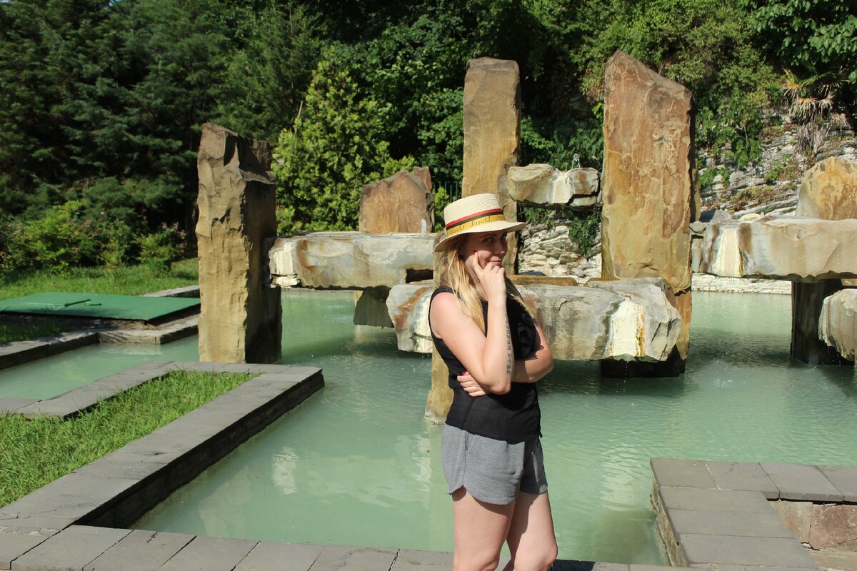 Пока не знаю, куда, но надо обязательно съездить на моря