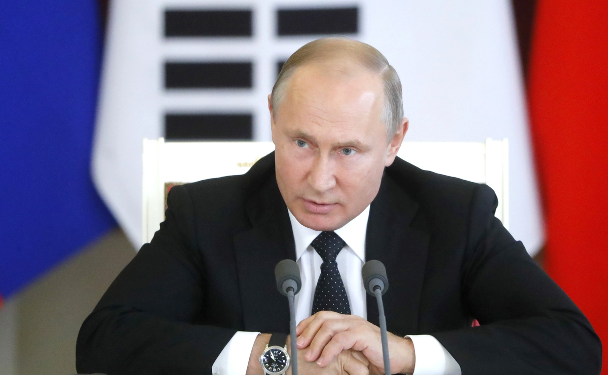 Уже проблема не в том как жить, а в том как выжить!