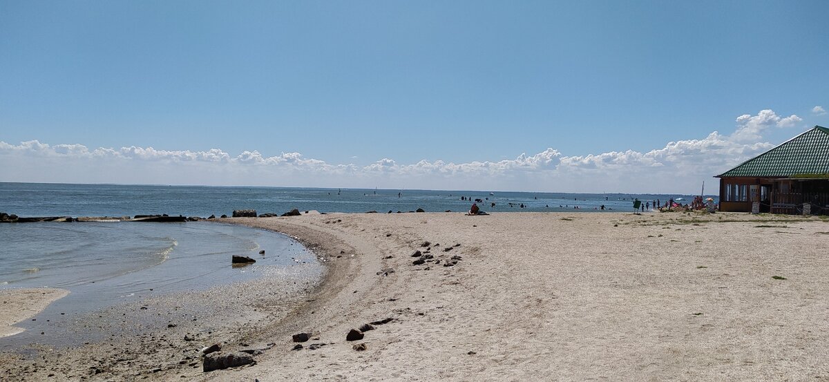 вдаль пошел Ейский лиман