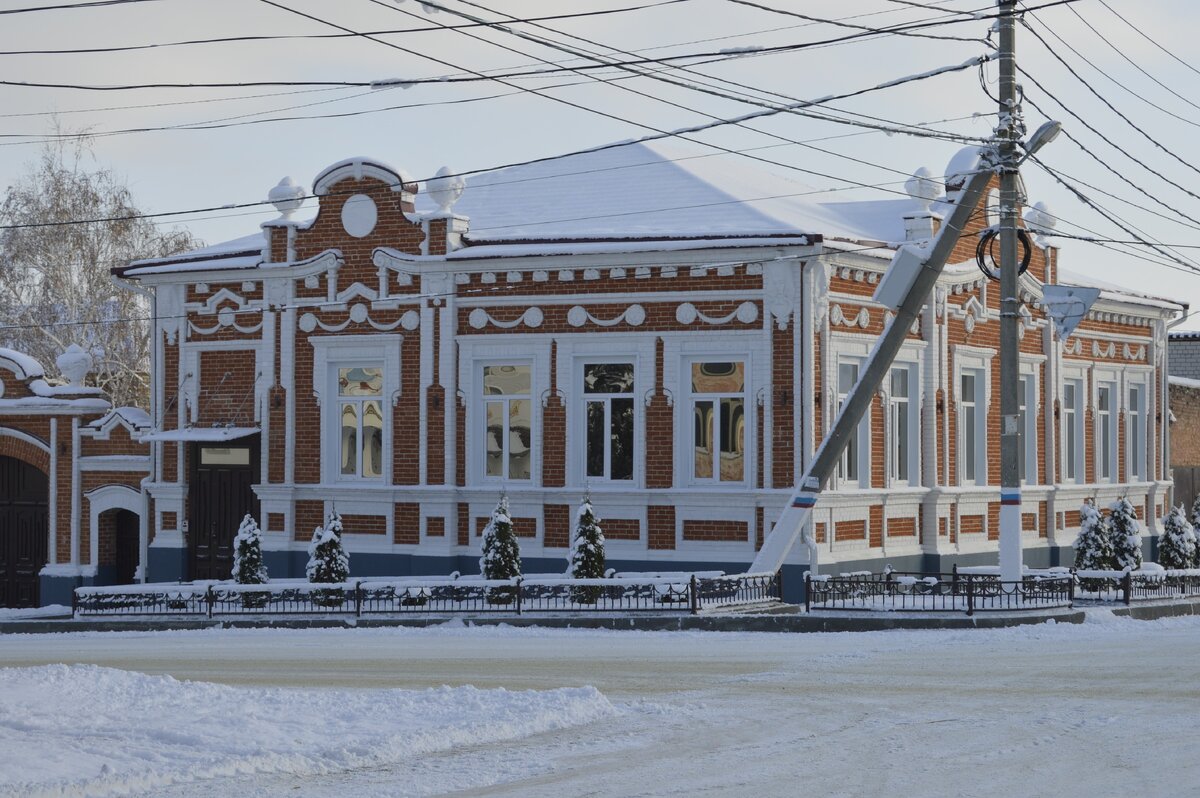 Здание на ул. Пугачева.