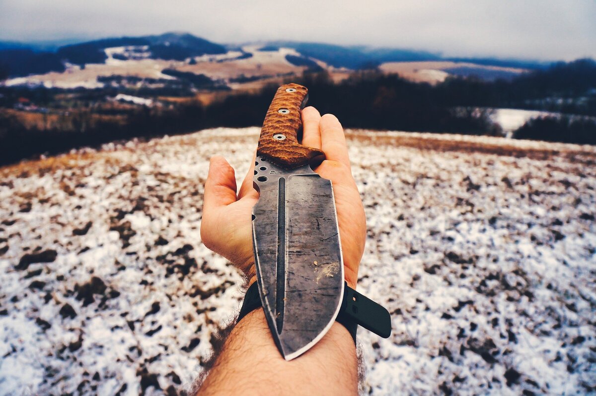 Охотничий нож: сколько ножей требуется охотнику, как выбрать полезное оружие, какое разрешение понадобится на клинок