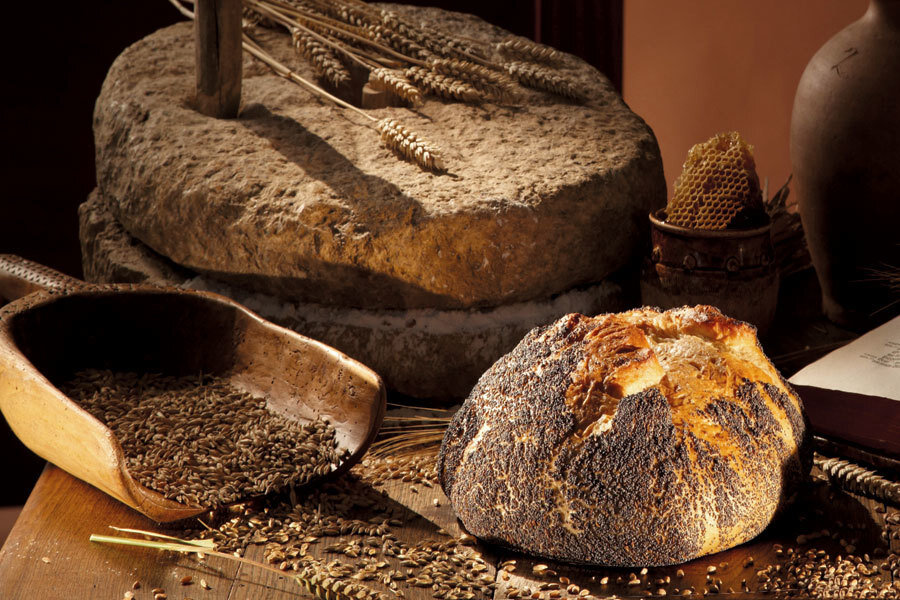 Хлеб в древности. Выпечка хлеба в древности. Египетский хлеб. Выпечка хлеба в монастыре.