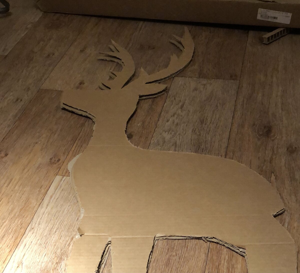 Эскиз оленя для вырезания из картона