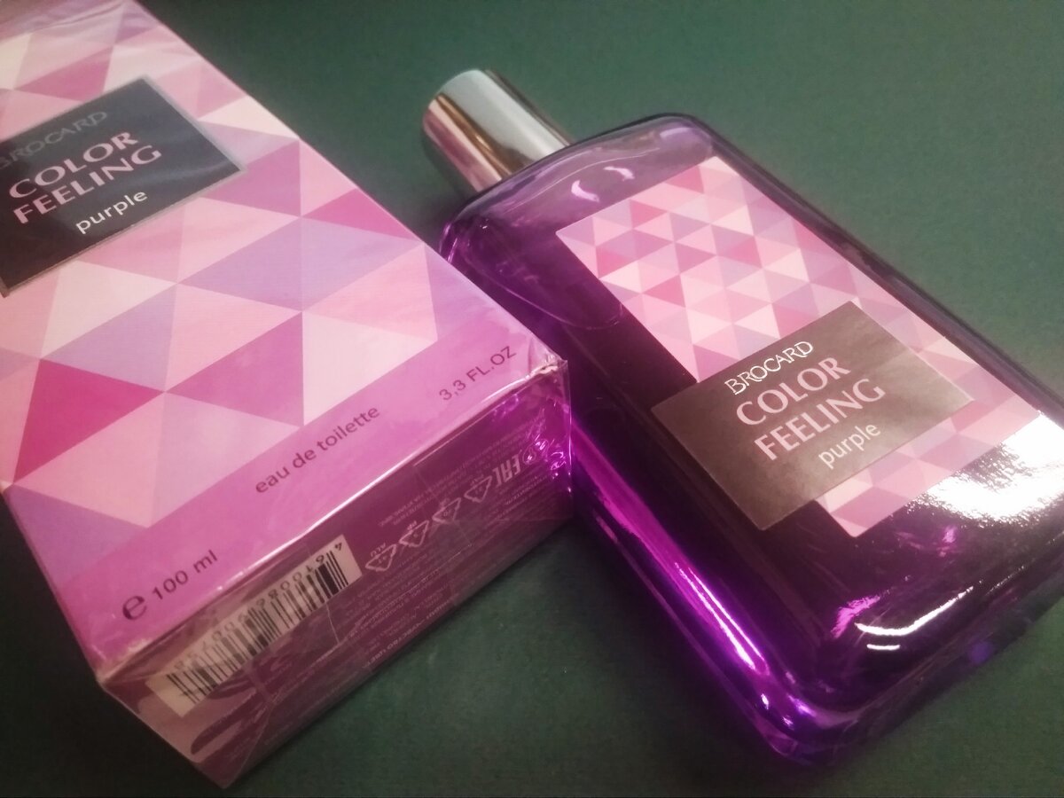 Тяжёлый, приятный, с округлыми гранями флакон. 