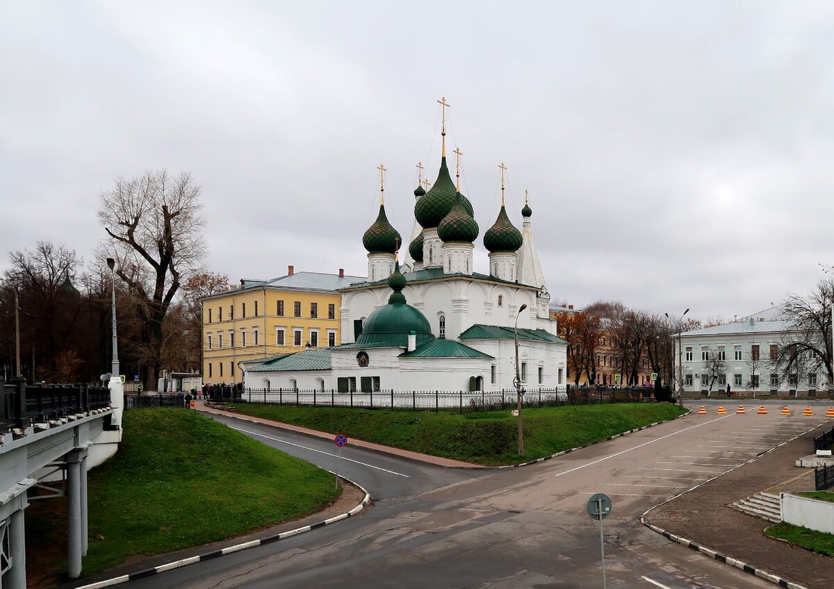 Рубленый город где находится. Ярославль Земляной вал. Земляной и рубленый город Ярославль. Границы рубленного города Ярославля. Г Ярославль первый храм Марины Петренко.