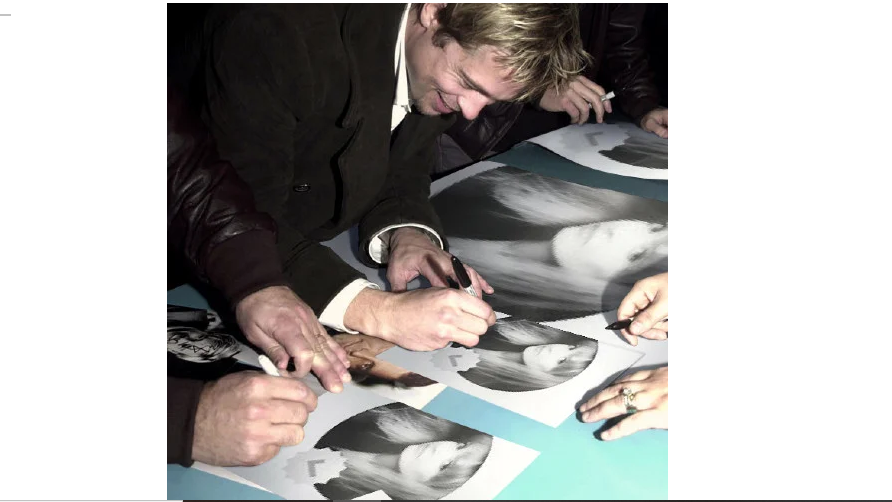 Наверное, примерно с таким выражением лиц рекламщики и креативят то, что потом кажется нам странным... :) Коллаж фото Брэда Питта и автора поста 