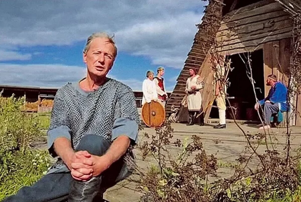 книги задорнова михаила. задорнов рюриков. михаил задорнов рюрик и вещий олег книга. вещий олег обретённая быль фильм михаила задорнова. задорнов язычник.