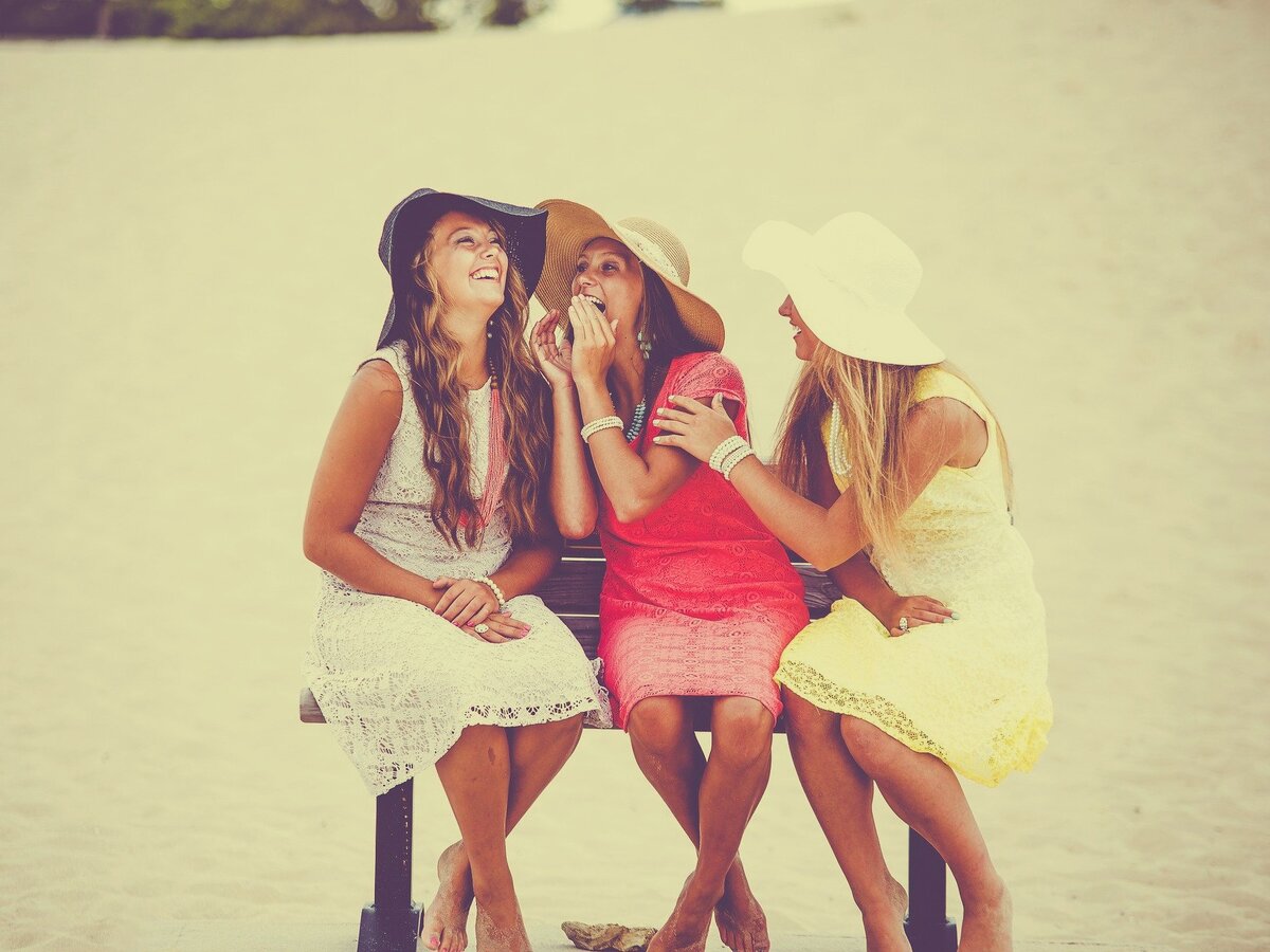 Внешне это может выглядеть вполне дружелюбно