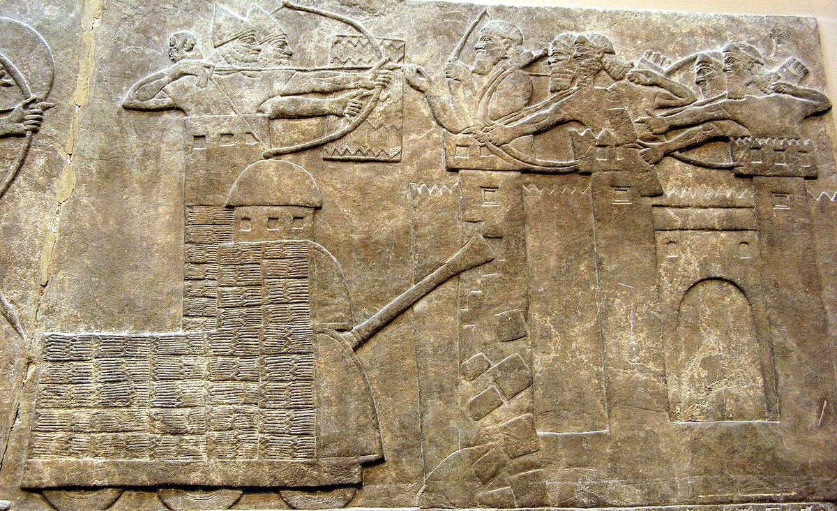 Ассирийцы, как известно, любили воевать...