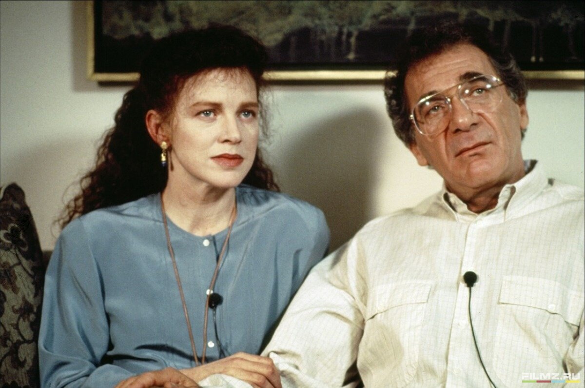 «Мужья и жены». кадр из фильма