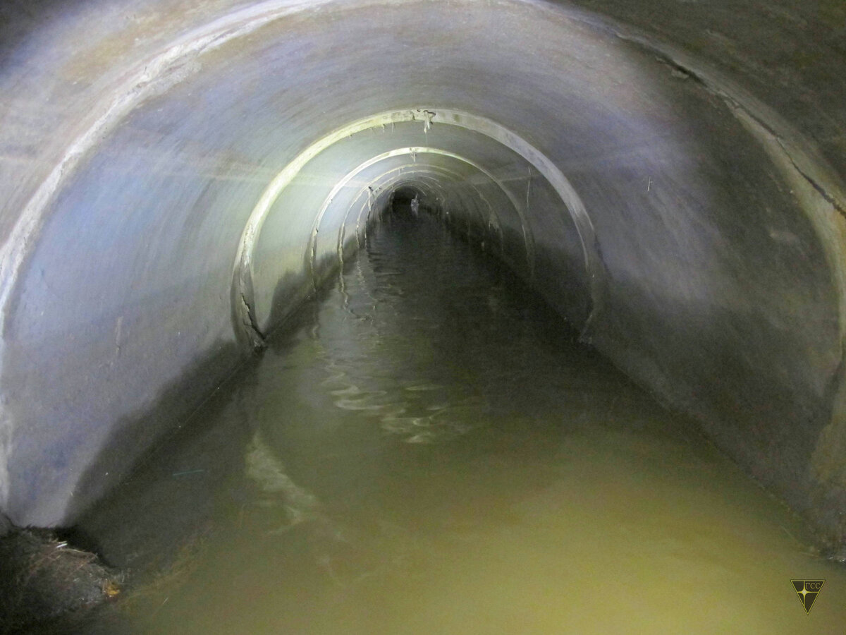 Подземный ручей в Лианозово. Почему в нём так много затворов?