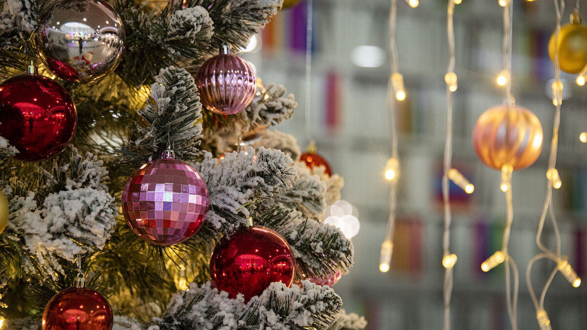    Новогодние украшения в Симферополе© РИА Новости . Дмитрий Макеев