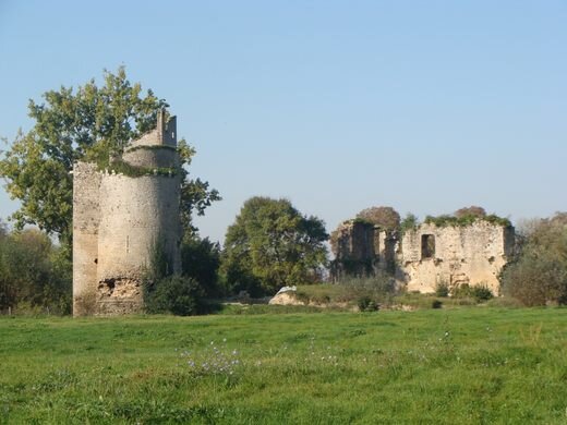 Развалины замка Машкуль, где погибали дети. Фото предоставлено одной из читательниц нашего канала