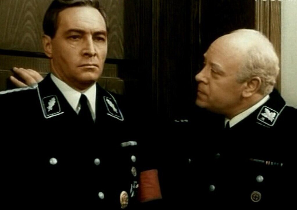 Макс Отто фон Штирлиц (В. Тихонов) и шеф гестапо Генрих Мюллер. Кадр из фильма "Семнадцать мгновений весны" (1973 г.). Изображение взято в открытых источниках.