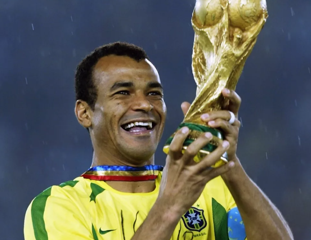 Кафу. Cafu Brazil. Cafu футболист. Кафу Чемпионат Бразилии 2002. Лусио футболист Бразилия.