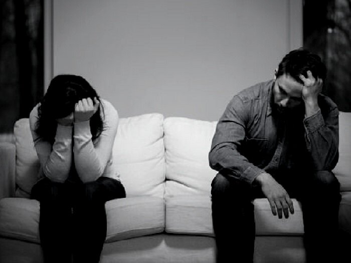 Фото Мужчина и женщина разводятся.