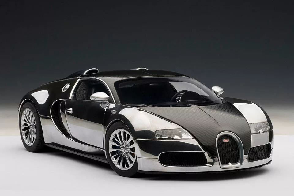  Bugatti 16.4 Veyron Pur Sang