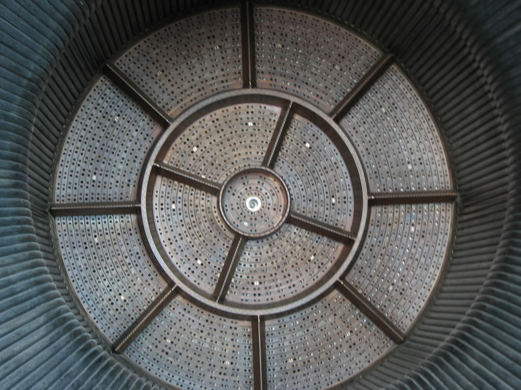 Вот так выглядит камера сгорания ракетного двигателя F-1. Найдено в недрах интернета