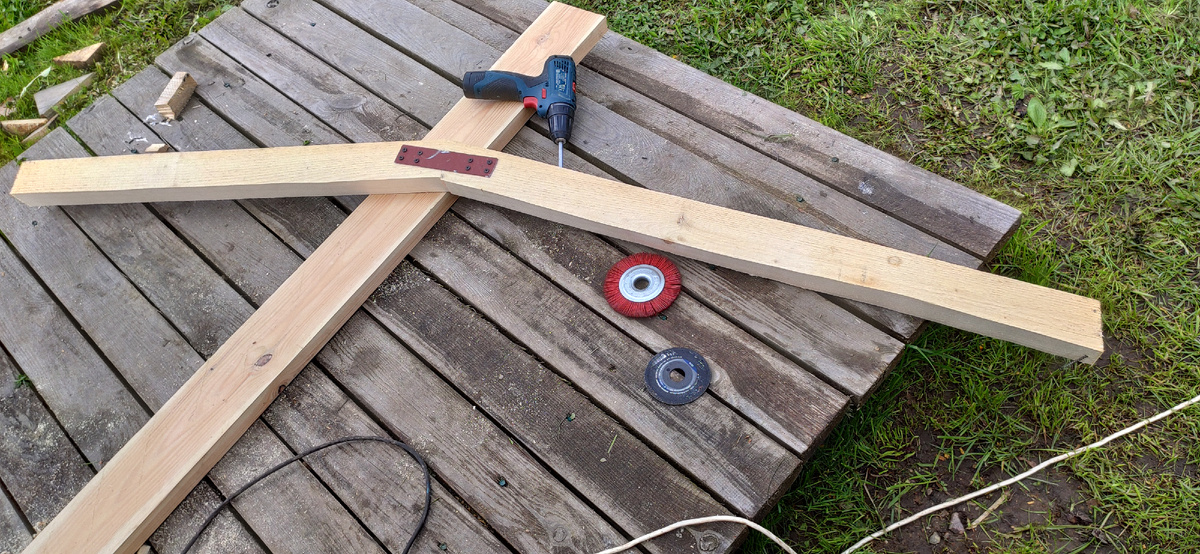 Готовим направляющие для башни