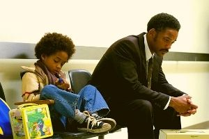 Кадр из фильма, сцена ночлега в метро