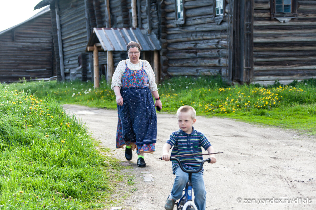 Вот как выглядят настоящие русские деревенские девушки