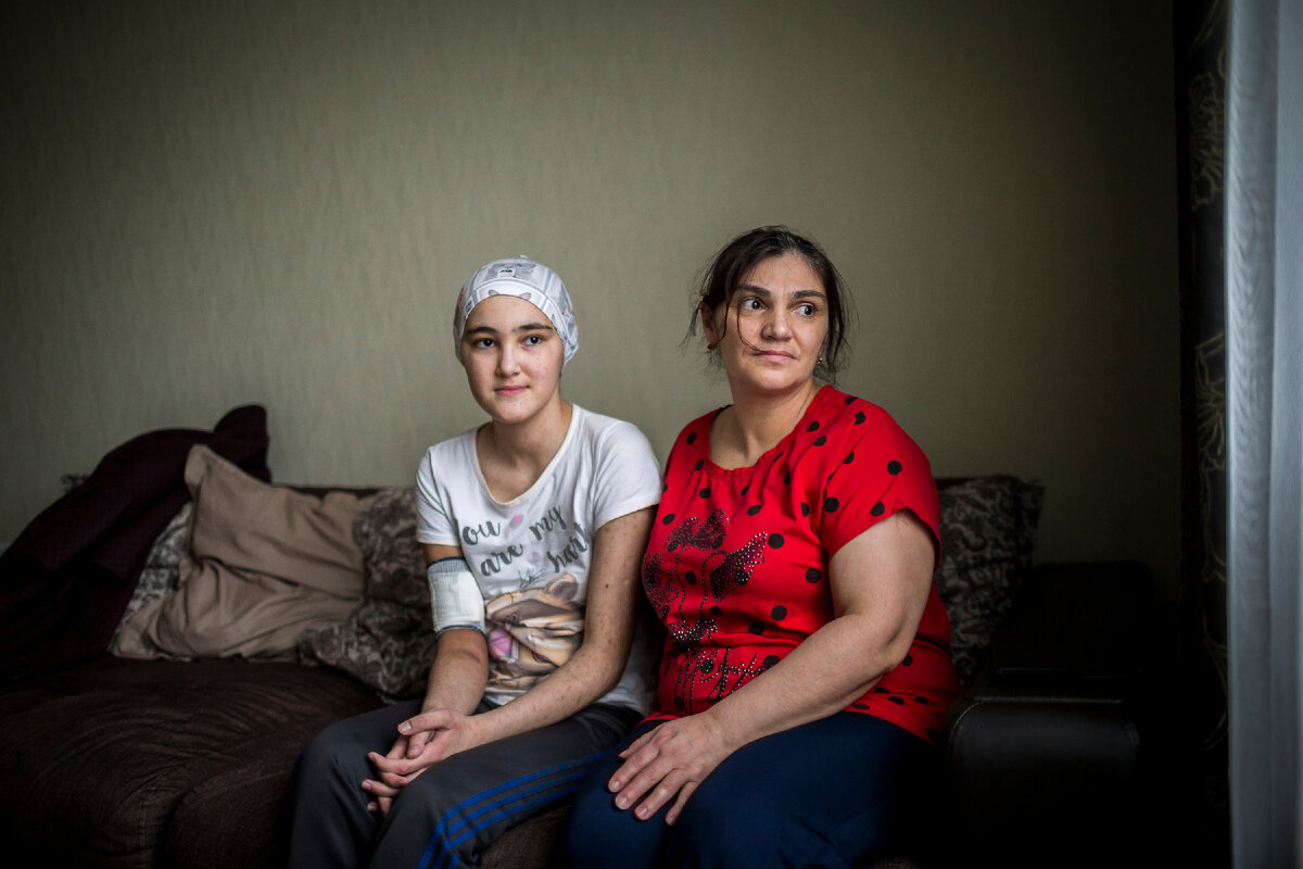 Карина с мамой. Фото: Ольга Карпушина для свет.дети