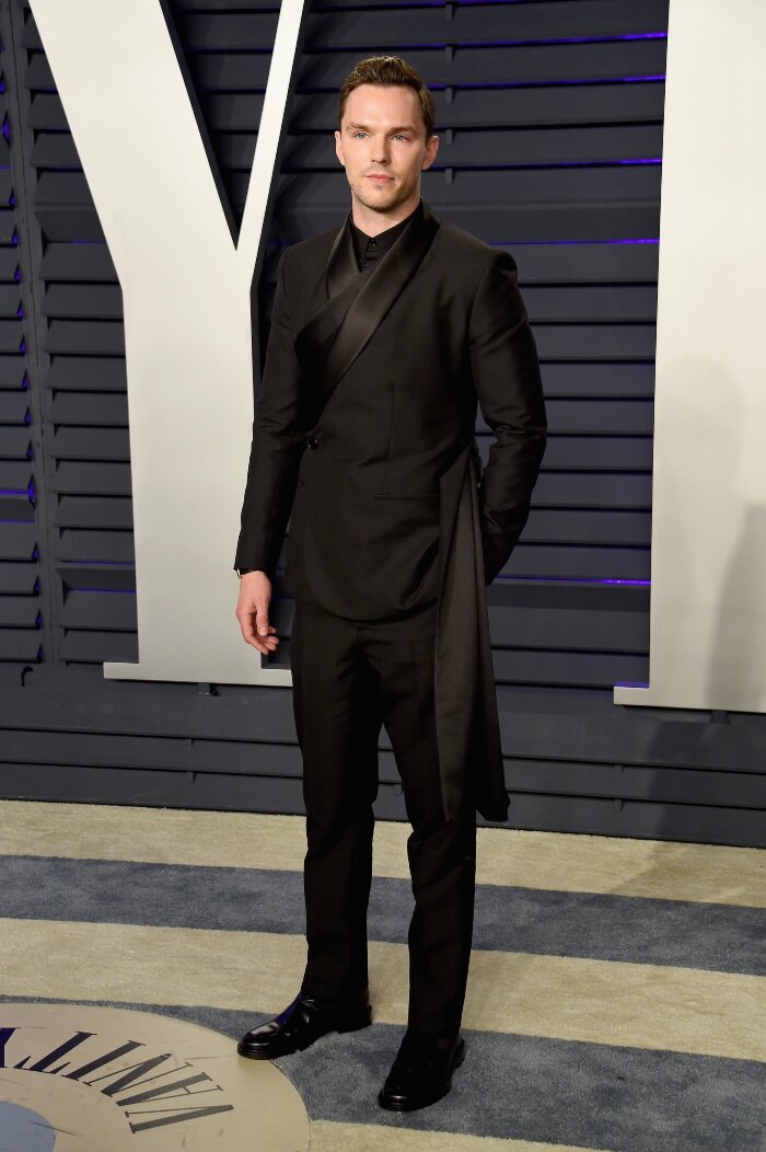     Николас Холт в Dior Homme