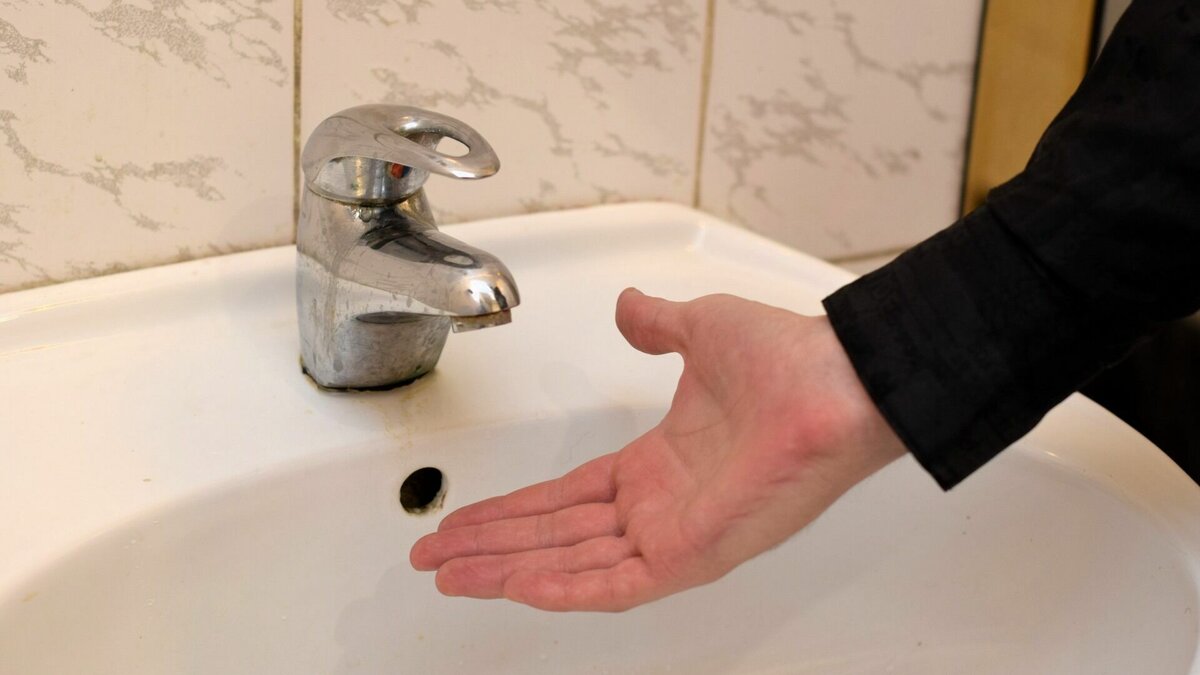     В Татарстане для социального приюта для несовершеннолетних собирались купить смесители почти за 185 тысяч рублей. Соответствующий тендер опубликовали на сайте госзакупок.