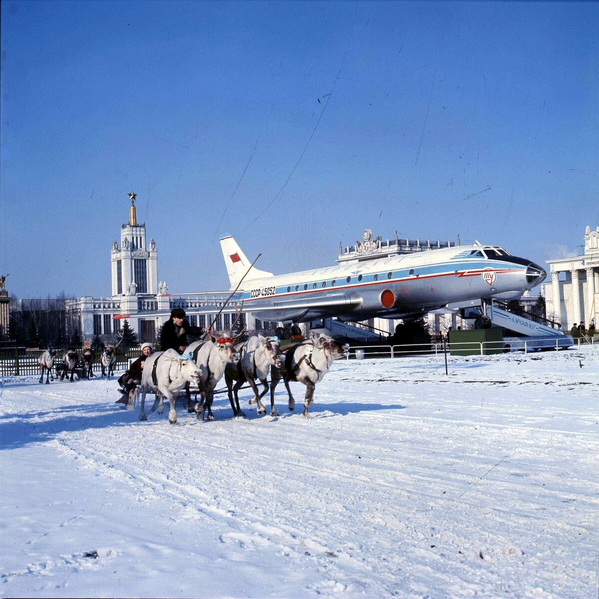 Прогулка по Москве 1969 года. Каким был город в год, когда вся страна  смотрела 