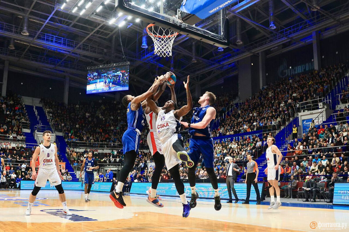 Игроки зенита баскетбол. Матчи баскетбольного клуба зенит. Пандос баскетболист зенит. Бк зенит санкт-петербург. Бк зенит с барселоной.