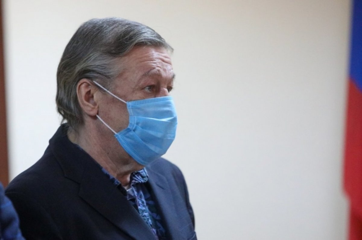    Охлобыстин заявил, что Михаил Ефремов очень пригодится на свободе