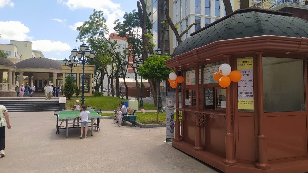     Распределение мест для уличной торговли в Кисловодске находится исключительно в компетенции города, сообщили в администрации курорта.