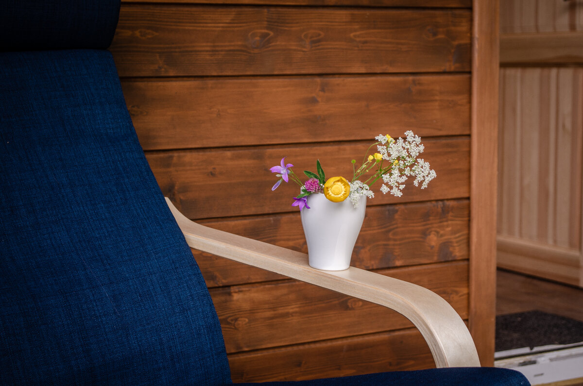 Мой букетик в икеевской чашке в Приладожском