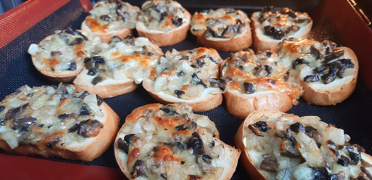 Все фото в статье сделаны автором канала. 