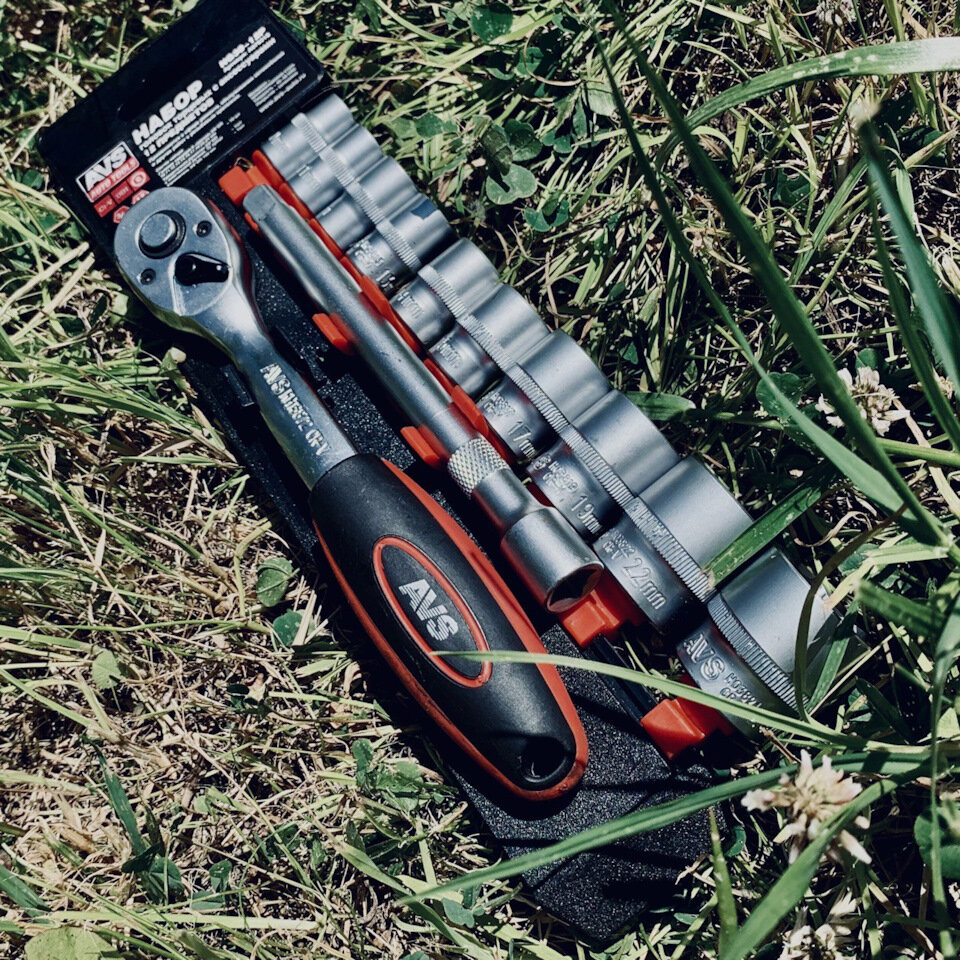 Набор головок торцевых с аксессуарами 3/8