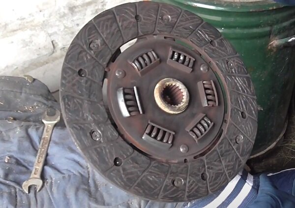 Как вы «убиваете» коробку передач – ошибки водителей при эксплуатации ...