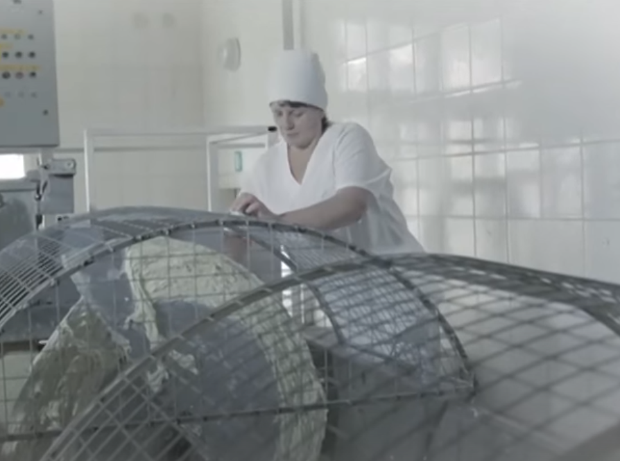 48-летняя Галина работает на хлебозаводе 