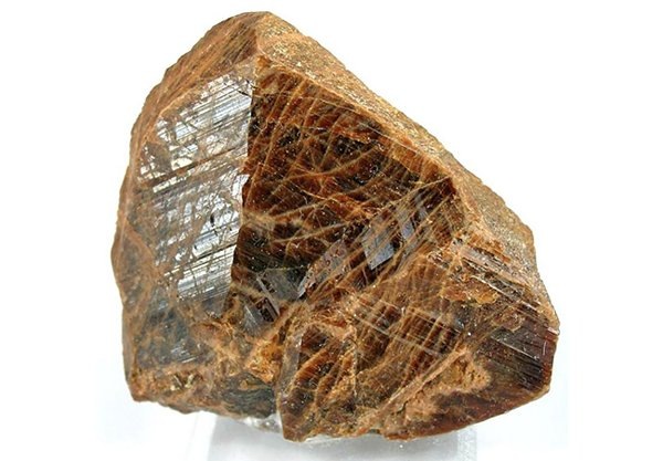 Природный минерал монацит, из которого добывают торий.