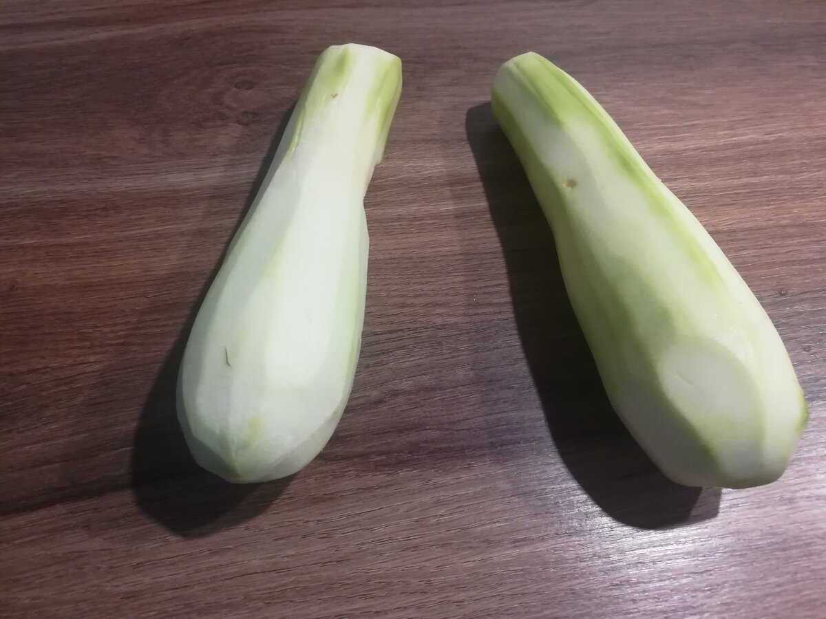 Очищенные кабачки