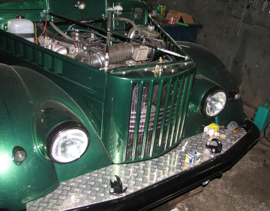 (вот так выглядит все в подкапотном пространстве, подробности ниже)