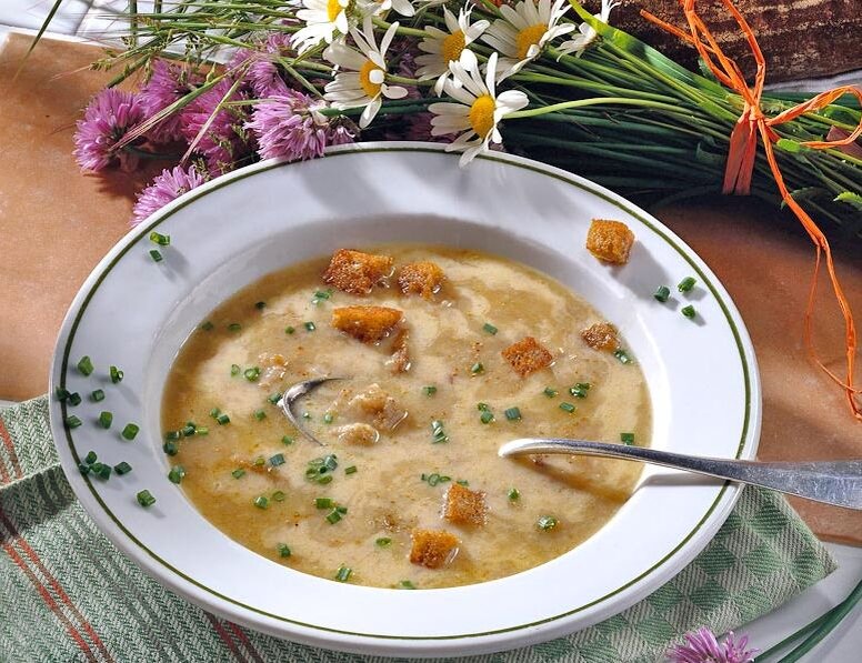 Венгерский хлебный суп