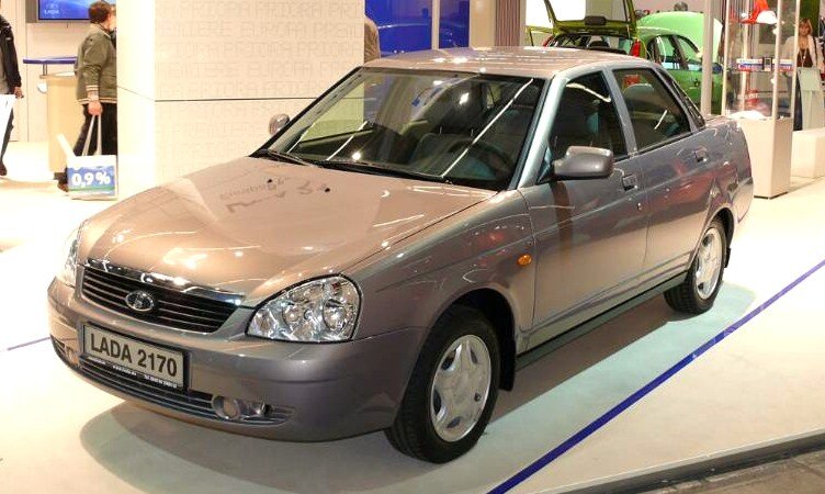 просто для примера, да-да такой автомобиль может стоить 250 000 при чем далеко не новый