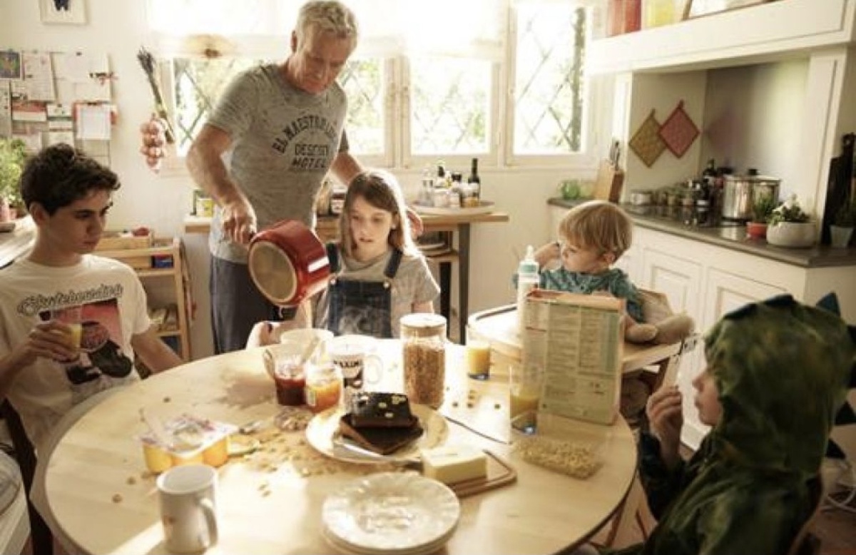 Фрагмент из фильма « Не все дома» (2020)